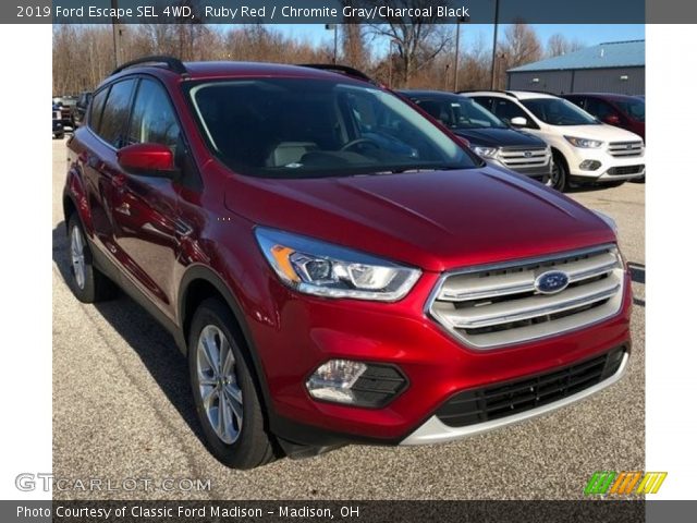 2019 Ford Escape SEL 4WD in Ruby Red