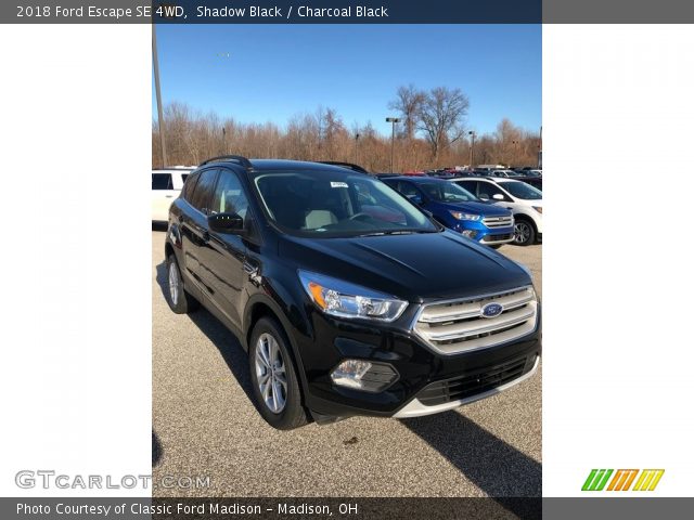 2018 Ford Escape SE 4WD in Shadow Black