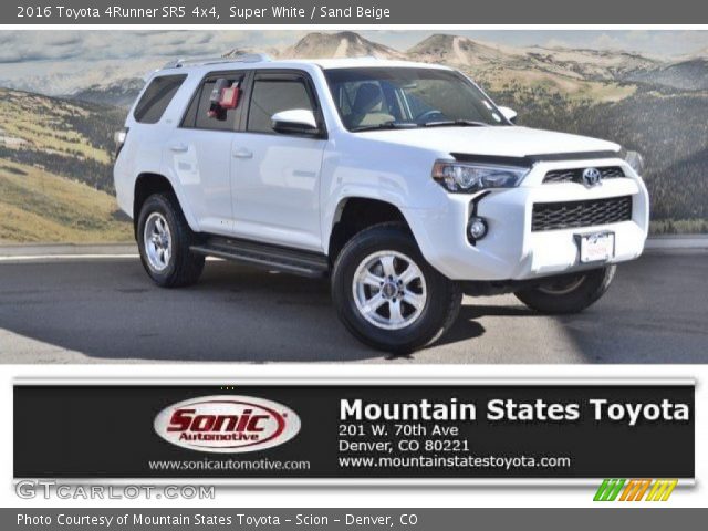 2016 Toyota 4Runner SR5 4x4 in Super White