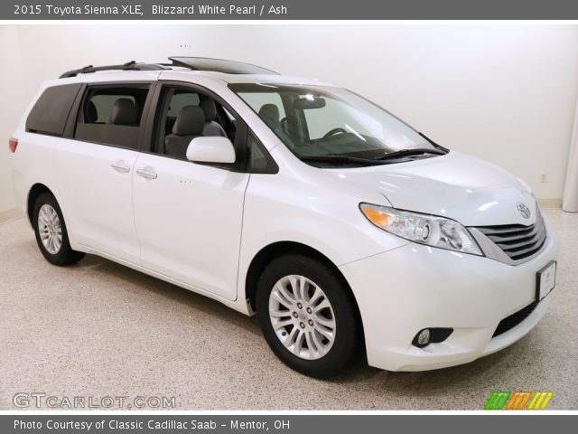 2015 Toyota Sienna XLE in Blizzard White Pearl