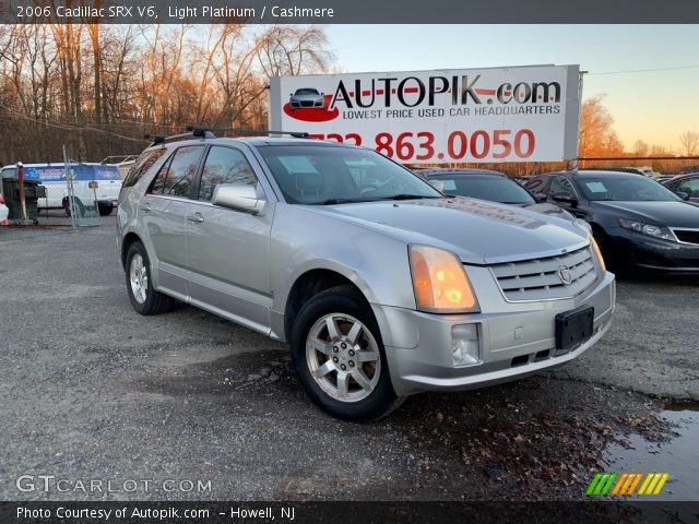 2006 Cadillac SRX V6 in Light Platinum