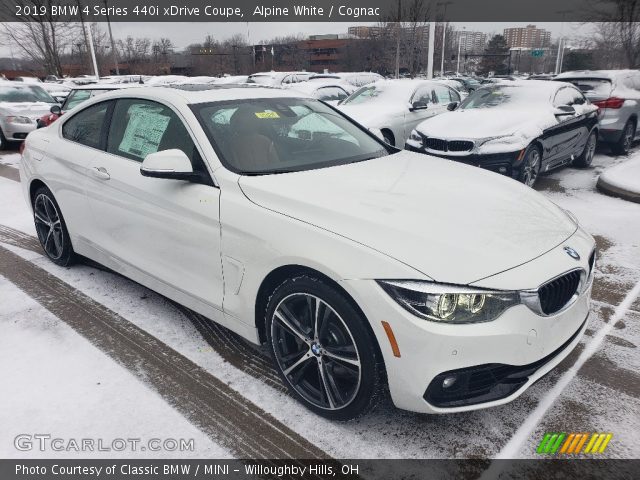2019 BMW 4 Series 440i xDrive Coupe in Alpine White