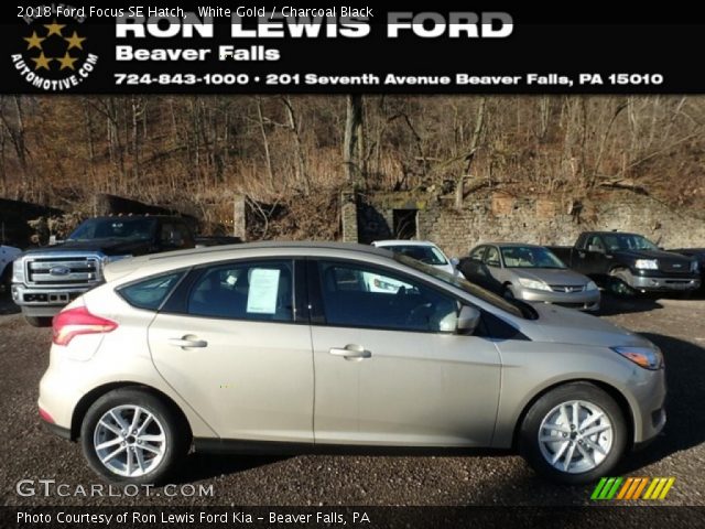 2018 Ford Focus SE Hatch in White Gold