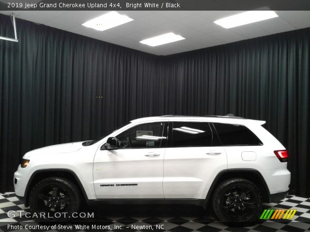 2019 Jeep Grand Cherokee Upland 4x4 in Bright White