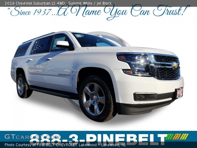 2019 Chevrolet Suburban LS 4WD in Summit White