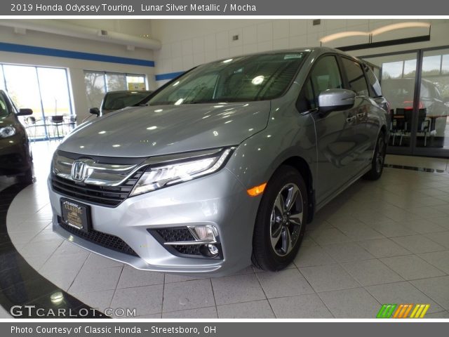 2019 Honda Odyssey Touring in Lunar Silver Metallic