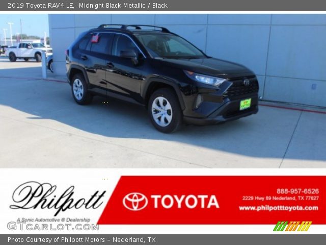2019 Toyota RAV4 LE in Midnight Black Metallic