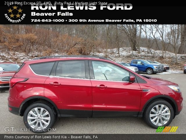 2019 Ford Escape SEL 4WD in Ruby Red