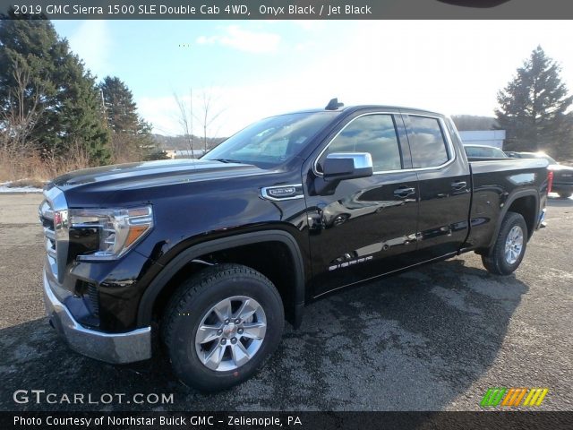 2019 GMC Sierra 1500 SLE Double Cab 4WD in Onyx Black