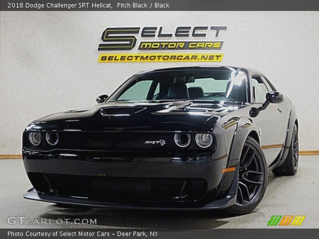 2018 Dodge Challenger SRT Hellcat in Pitch Black