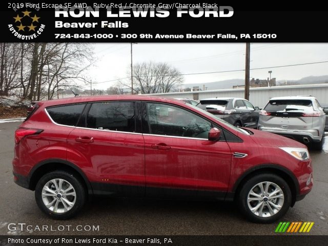 2019 Ford Escape SE 4WD in Ruby Red