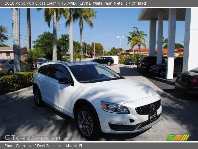 2018 Volvo V60 Cross Country T5 AWD in Crystal White Pearl Metallic
