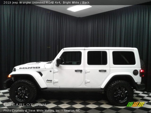 2019 Jeep Wrangler Unlimited MOAB 4x4 in Bright White