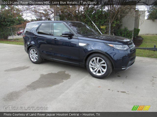 2019 Land Rover Discovery HSE in Loire Blue Metallic
