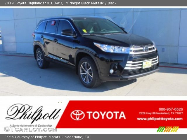 2019 Toyota Highlander XLE AWD in Midnight Black Metallic