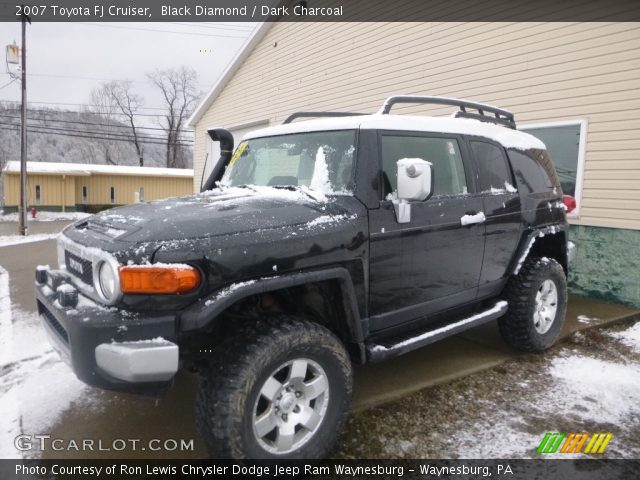 2007 Toyota FJ Cruiser  in Black Diamond