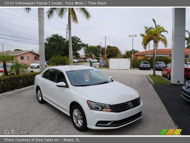 2016 Volkswagen Passat S Sedan in Pure White