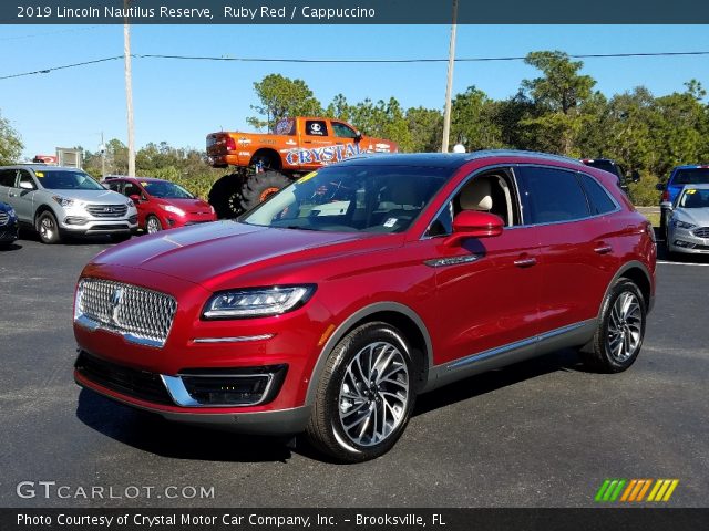 2019 Lincoln Nautilus Reserve in Ruby Red