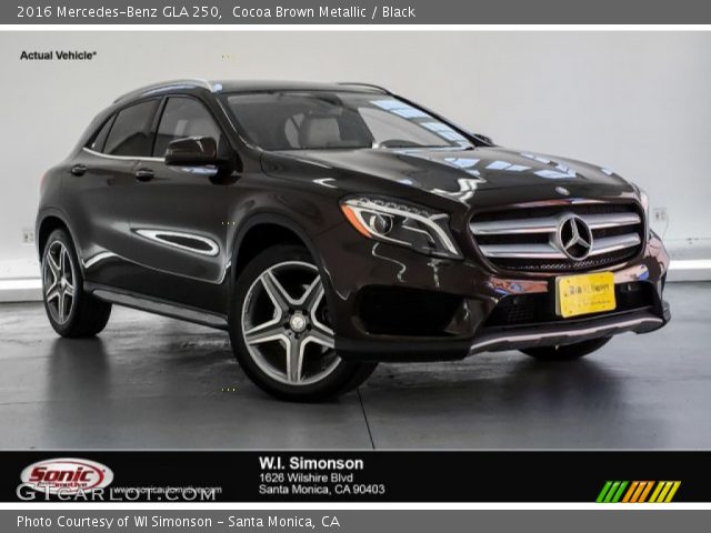 2016 Mercedes-Benz GLA 250 in Cocoa Brown Metallic