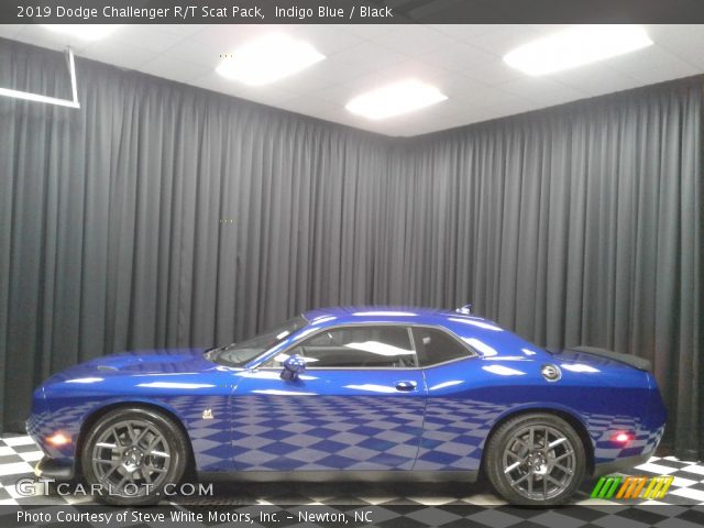 2019 Dodge Challenger R/T Scat Pack in Indigo Blue