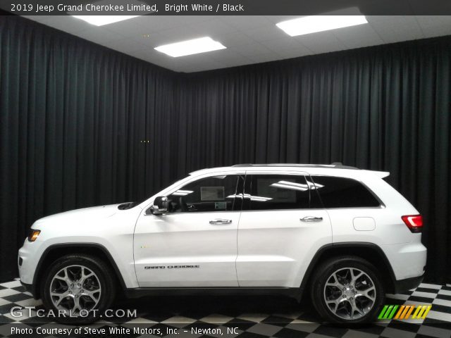 2019 Jeep Grand Cherokee Limited in Bright White