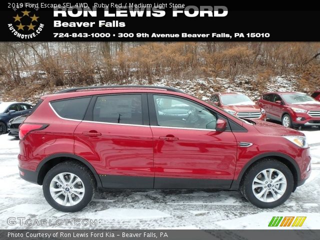 2019 Ford Escape SEL 4WD in Ruby Red