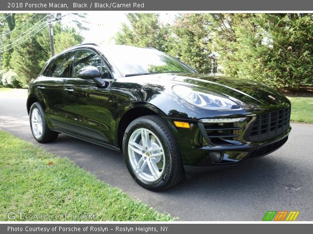 2018 Porsche Macan  in Black