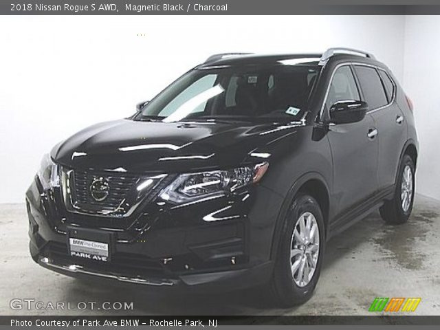 2018 Nissan Rogue S AWD in Magnetic Black