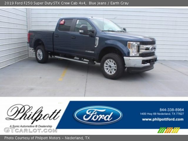 2019 Ford F250 Super Duty STX Crew Cab 4x4 in Blue Jeans