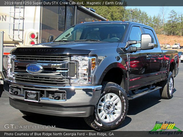 2019 Ford F250 Super Duty STX Crew Cab 4x4 in Magnetic