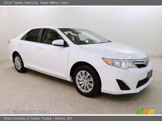 2014 Toyota Camry LE in Super White