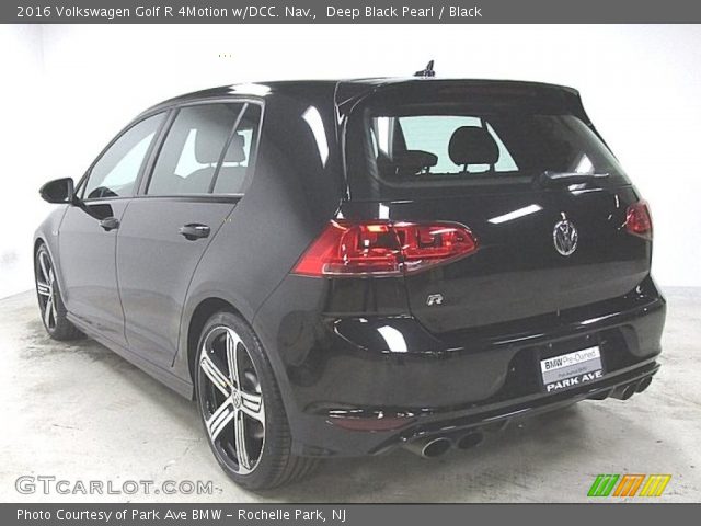 2016 Volkswagen Golf R 4Motion w/DCC. Nav. in Deep Black Pearl