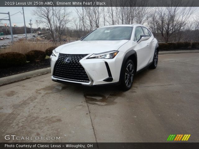 2019 Lexus UX 250h AWD in Eminent White Pearl