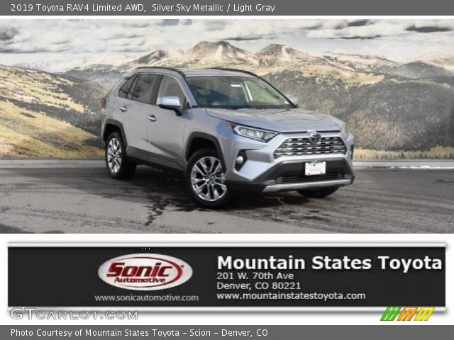 2019 Toyota RAV4 Limited AWD in Silver Sky Metallic