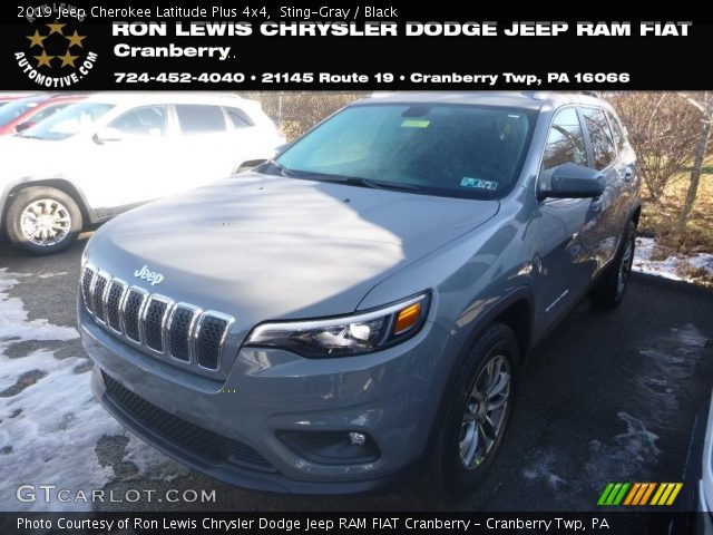 2019 Jeep Cherokee Latitude Plus 4x4 in Sting-Gray