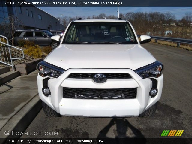 2019 Toyota 4Runner SR5 Premium 4x4 in Super White