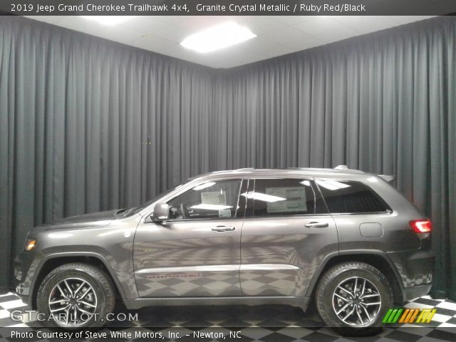 2019 Jeep Grand Cherokee Trailhawk 4x4 in Granite Crystal Metallic