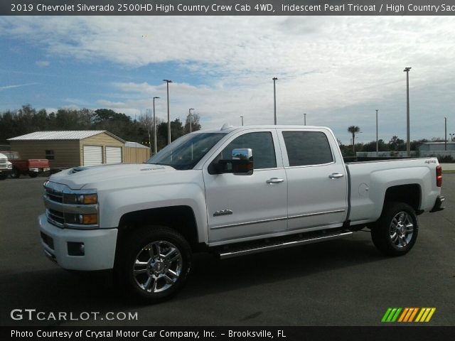 2019 Chevrolet Silverado 2500HD High Country Crew Cab 4WD in Iridescent Pearl Tricoat