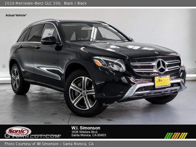 2019 Mercedes-Benz GLC 300 in Black