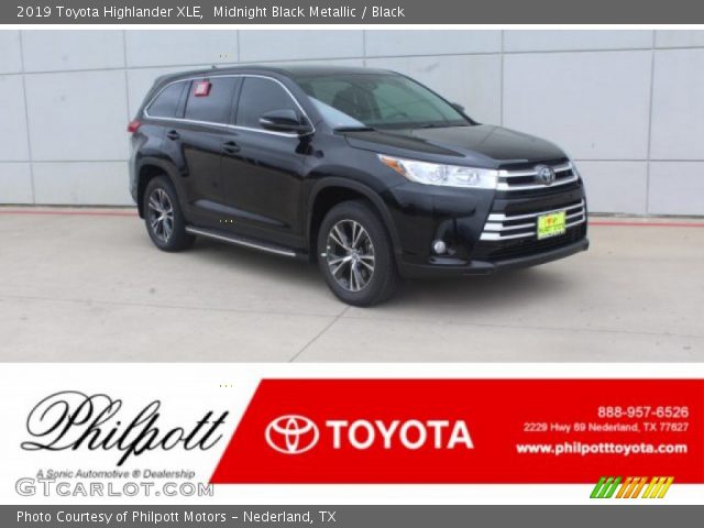 2019 Toyota Highlander XLE in Midnight Black Metallic