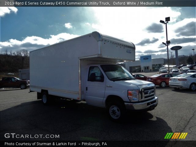 2019 Ford E Series Cutaway E450 Commercial Utility Truck in Oxford White
