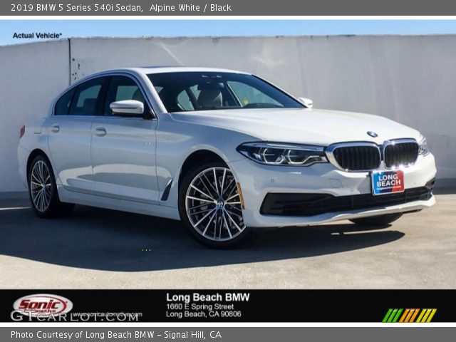 2019 BMW 5 Series 540i Sedan in Alpine White