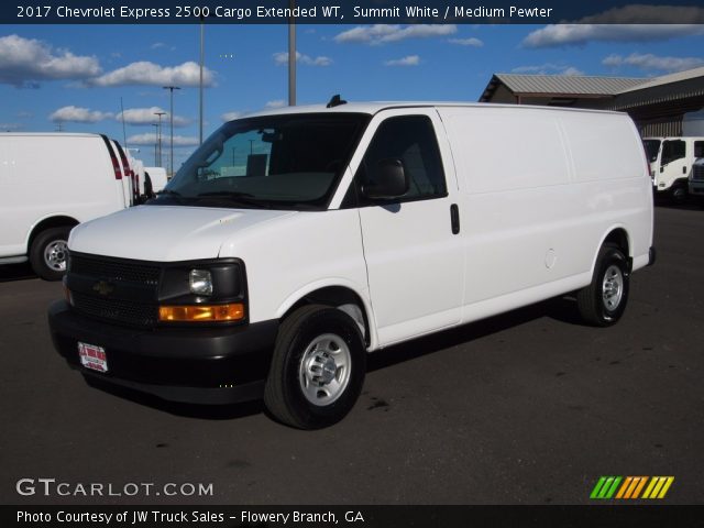 2017 Chevrolet Express 2500 Cargo Extended WT in Summit White