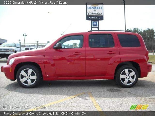 2009 Chevrolet HHR LS in Victory Red