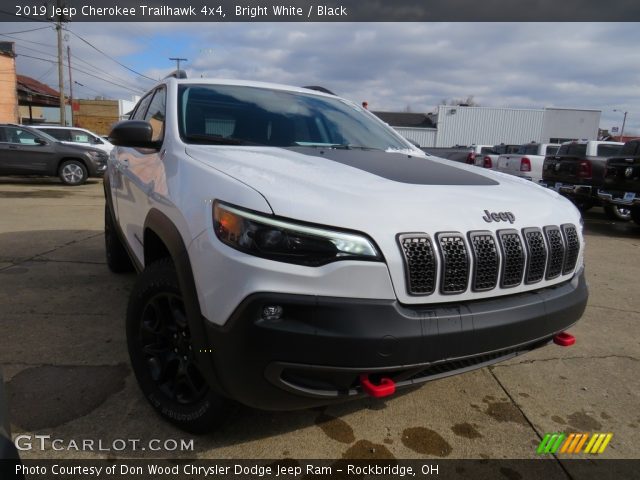 2019 Jeep Cherokee Trailhawk 4x4 in Bright White