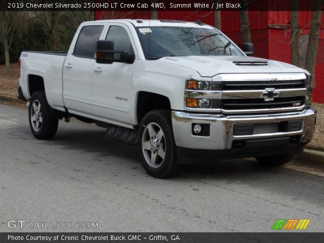 2019 Chevrolet Silverado 2500HD LT Crew Cab 4WD in Summit White