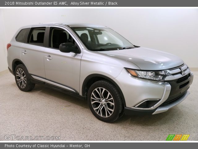 2018 Mitsubishi Outlander ES AWC in Alloy Silver Metallic