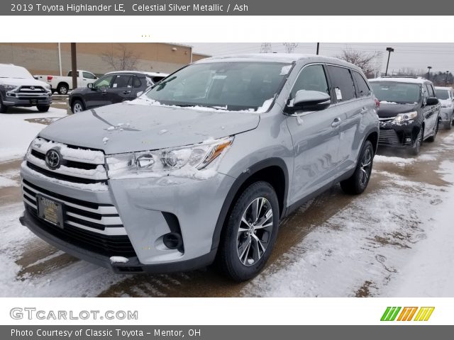 2019 Toyota Highlander LE in Celestial Silver Metallic