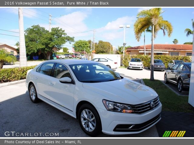 2016 Volkswagen Passat S Sedan in Pure White