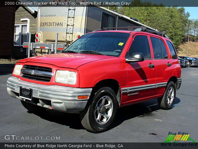 2000 Chevrolet Tracker 4WD Hard Top in Wildfire Red